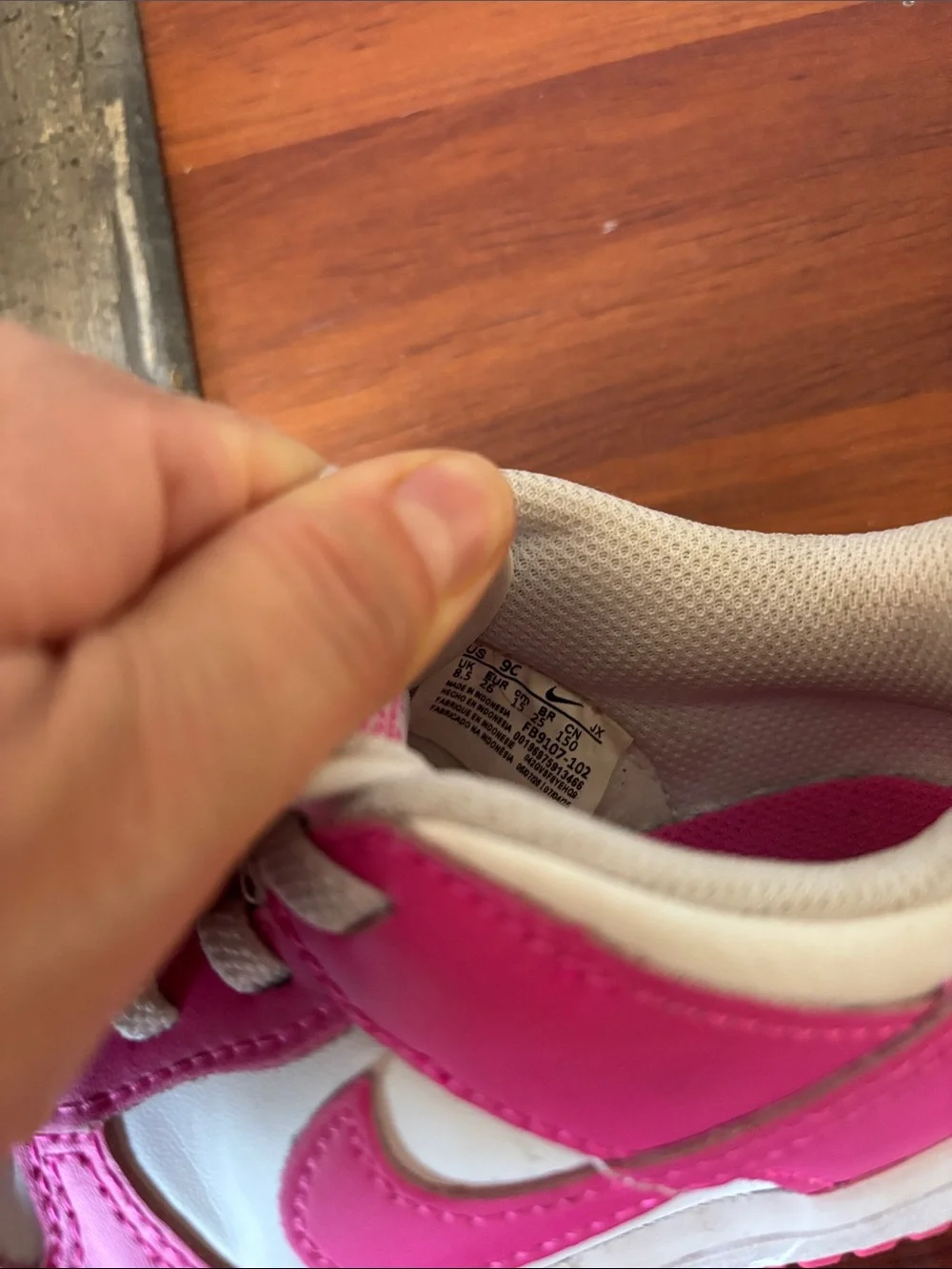 Nike Kids Pink and White Low-Top Sneakers